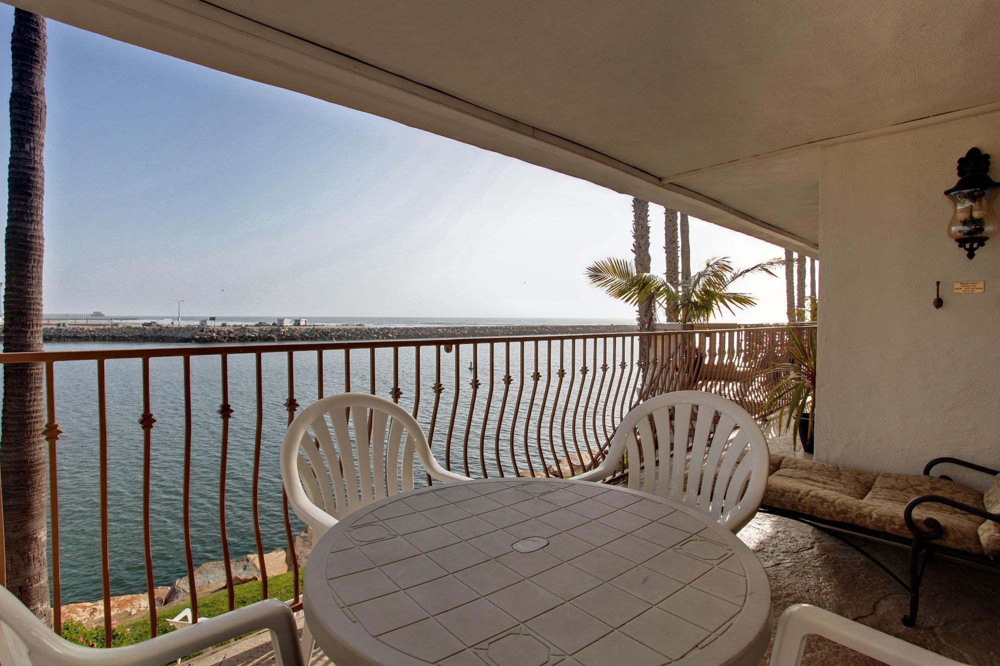 Oceanside Marina Suites - A Waterfront Hotel Zewnętrze zdjęcie