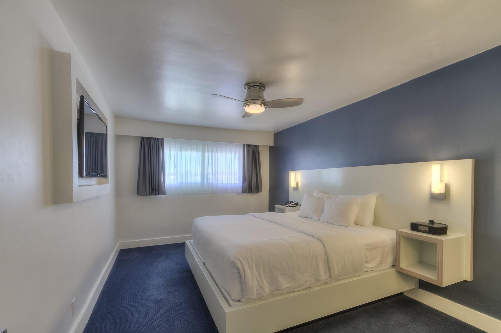 Oceanside Marina Suites - A Waterfront Hotel Zewnętrze zdjęcie