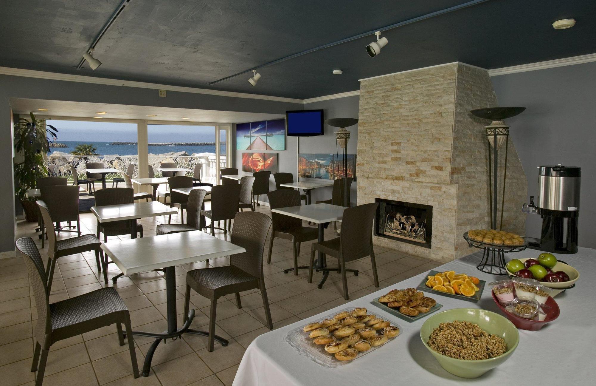 Oceanside Marina Suites - A Waterfront Hotel Zewnętrze zdjęcie