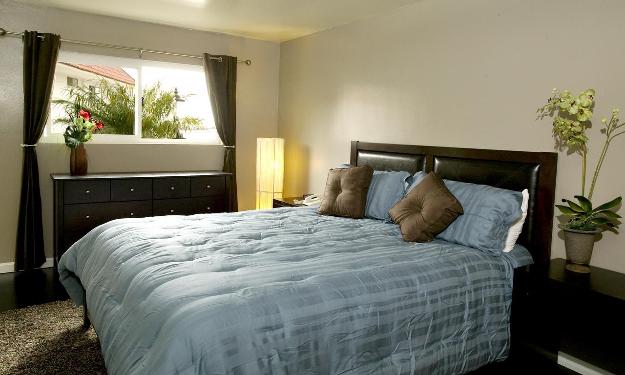 Oceanside Marina Suites - A Waterfront Hotel Zewnętrze zdjęcie