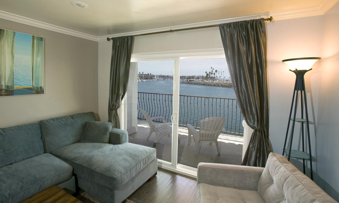 Oceanside Marina Suites - A Waterfront Hotel Zewnętrze zdjęcie